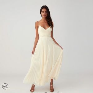 Fame and partners pleated dress NAVY NWT